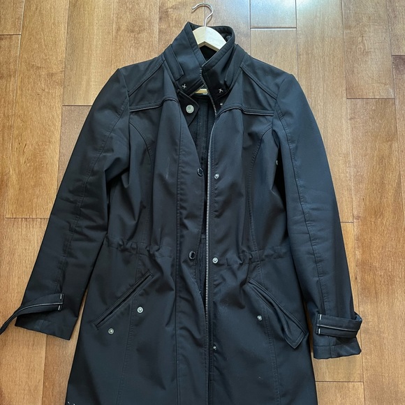 BLACK LONDON FOG TRENCH COAT - Picture 1 of 5